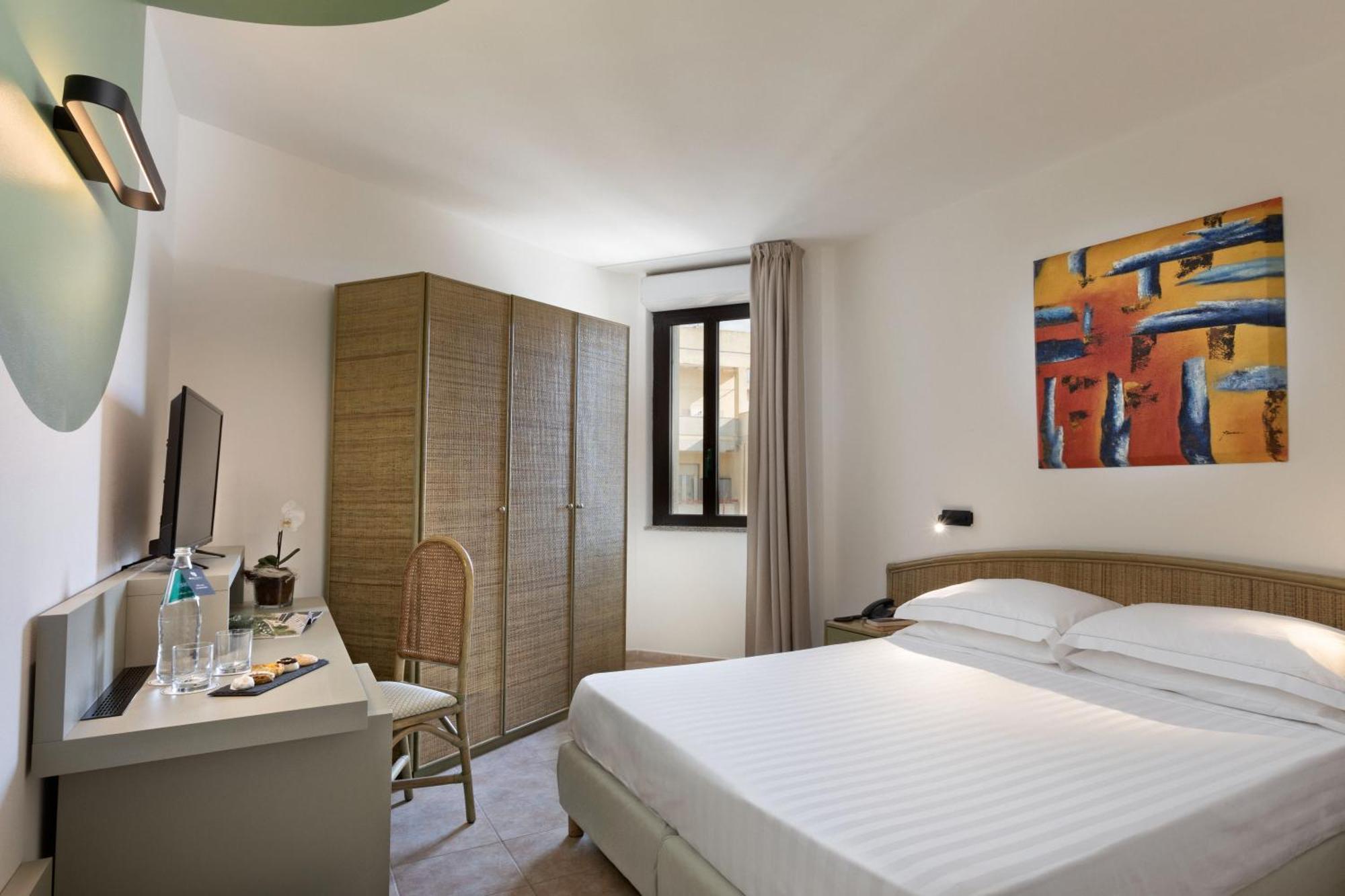 Standard Double or Twin Room,1672568202:JPEG